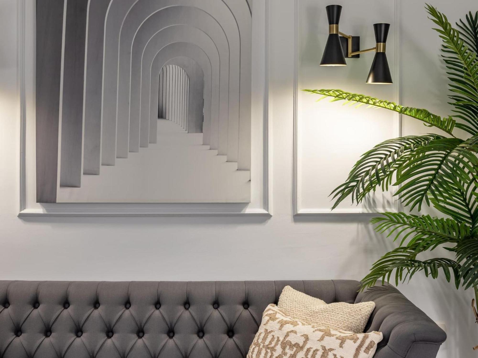 Central Stylish And Elegant 1 & 2 Bedroom Apartments I Granada Luaran gambar