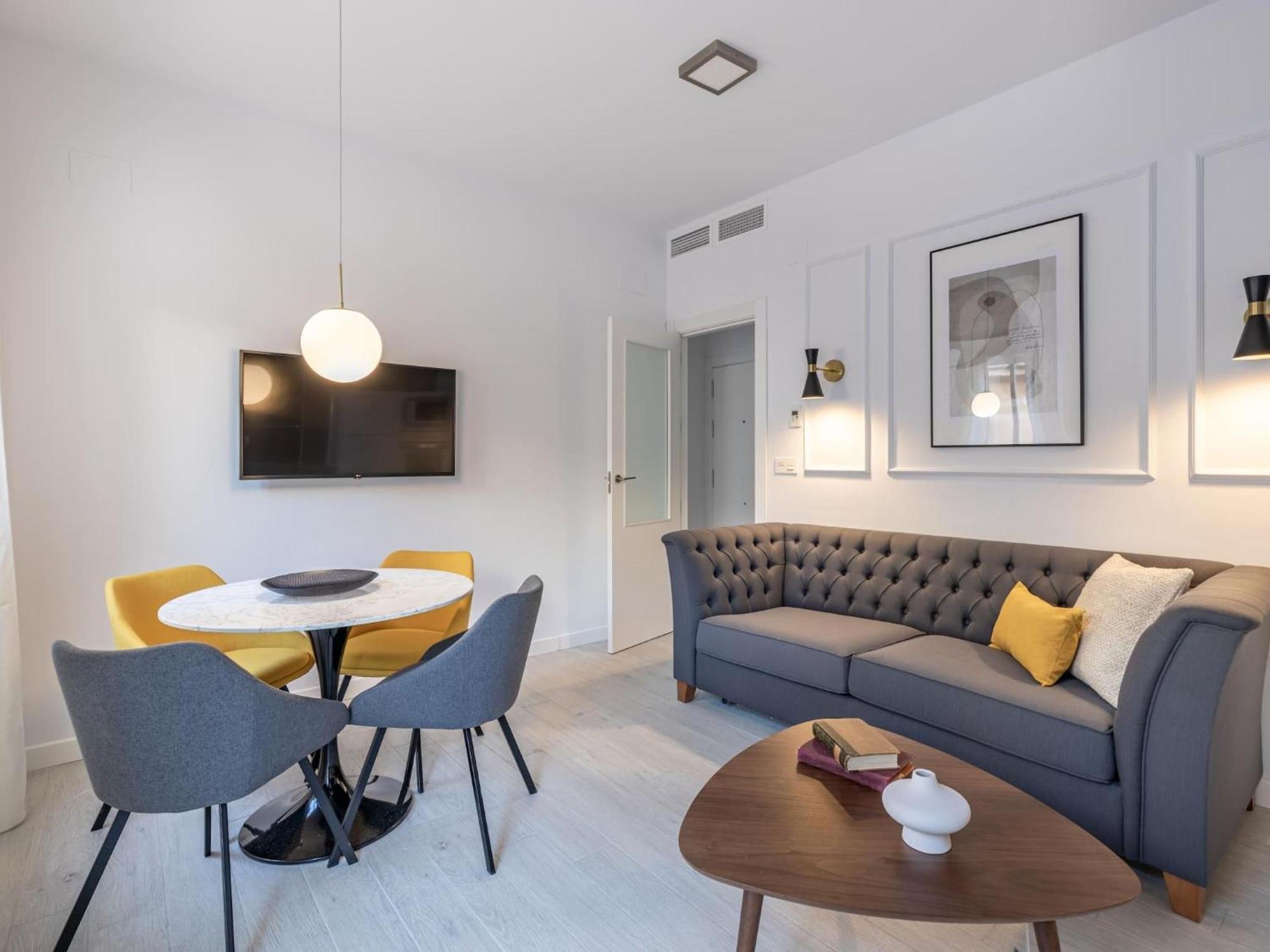 Central Stylish And Elegant 1 & 2 Bedroom Apartments I Granada Luaran gambar