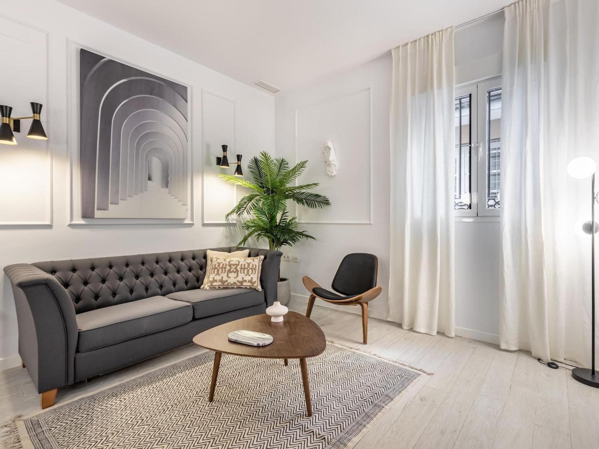 Central Stylish And Elegant 1 & 2 Bedroom Apartments I Granada Luaran gambar